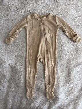 Neutral Beige Baby One-Piece Zipper Footed Sleepsuit